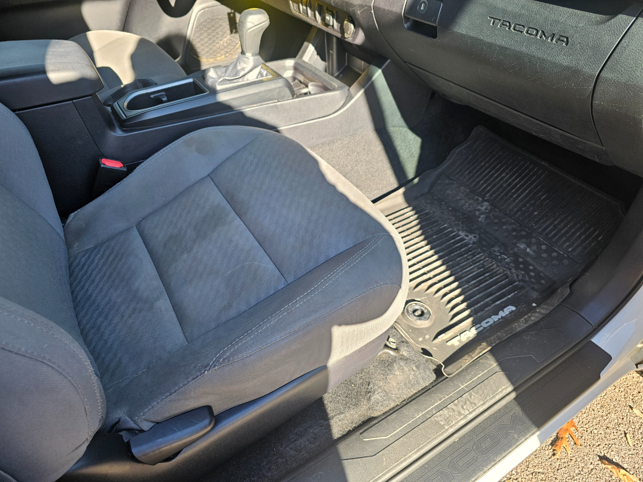 Toyota Tacoma 4WD TRD Off Road Double Cab 5' Bed V6 MT (Natl) 2020