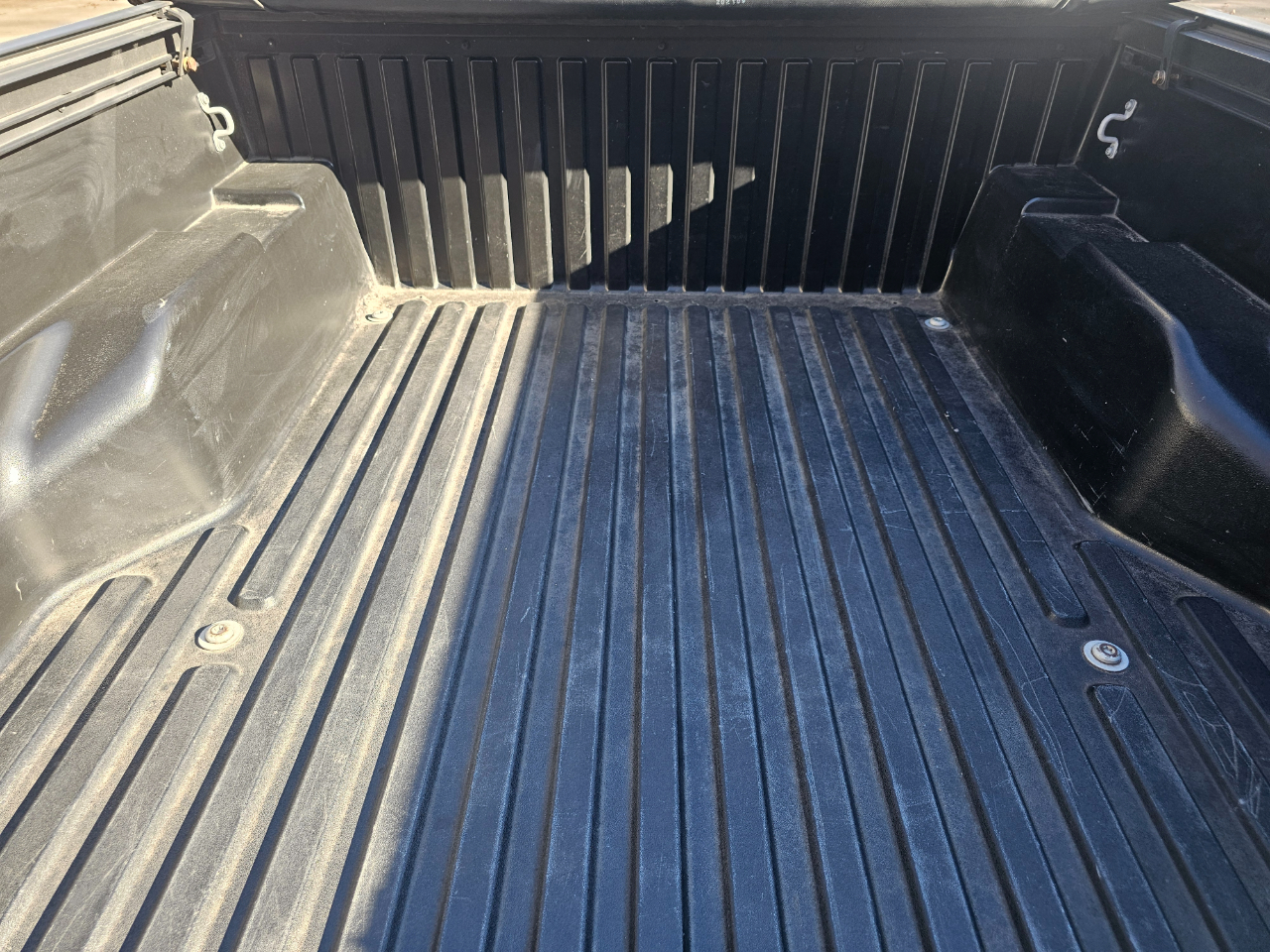 Toyota Tacoma 4WD TRD Off Road Double Cab 5' Bed V6 MT (Natl) 2020