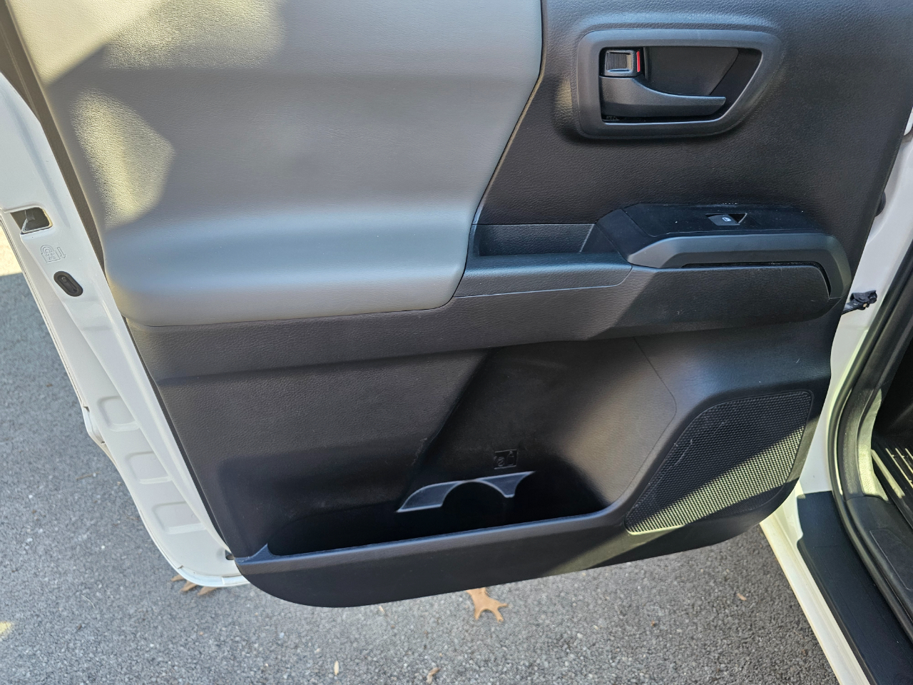 Toyota Tacoma 4WD TRD Off Road Double Cab 5' Bed V6 MT (Natl) 2020