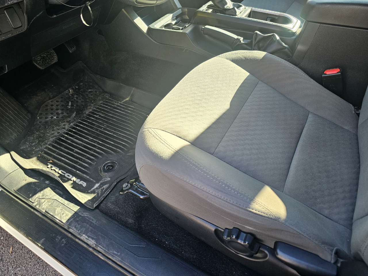 Toyota Tacoma 4WD TRD Off Road Double Cab 5' Bed V6 MT (Natl) 2020