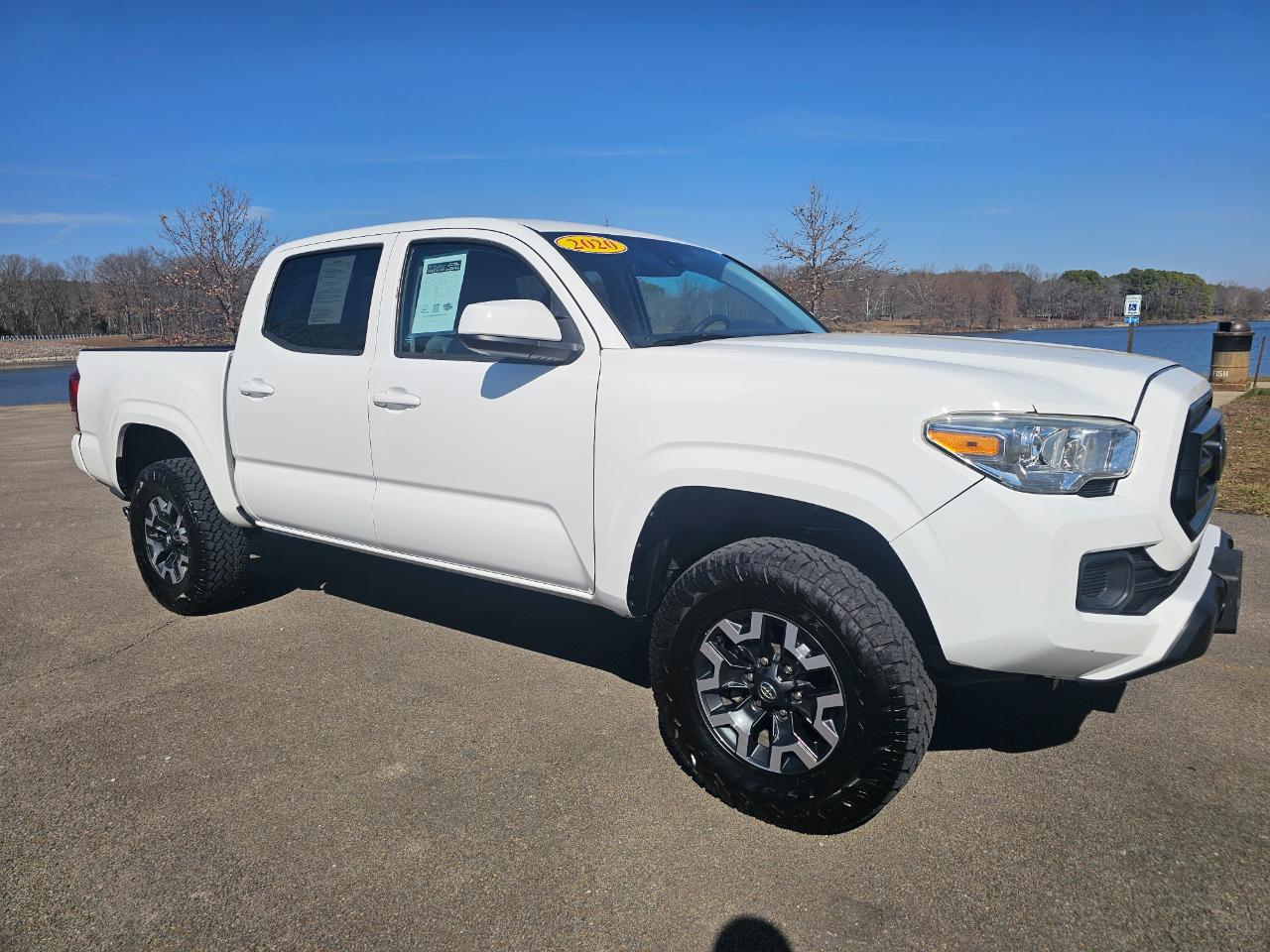 Toyota Tacoma 4WD TRD Off Road Double Cab 5' Bed V6 MT (Natl) 2020