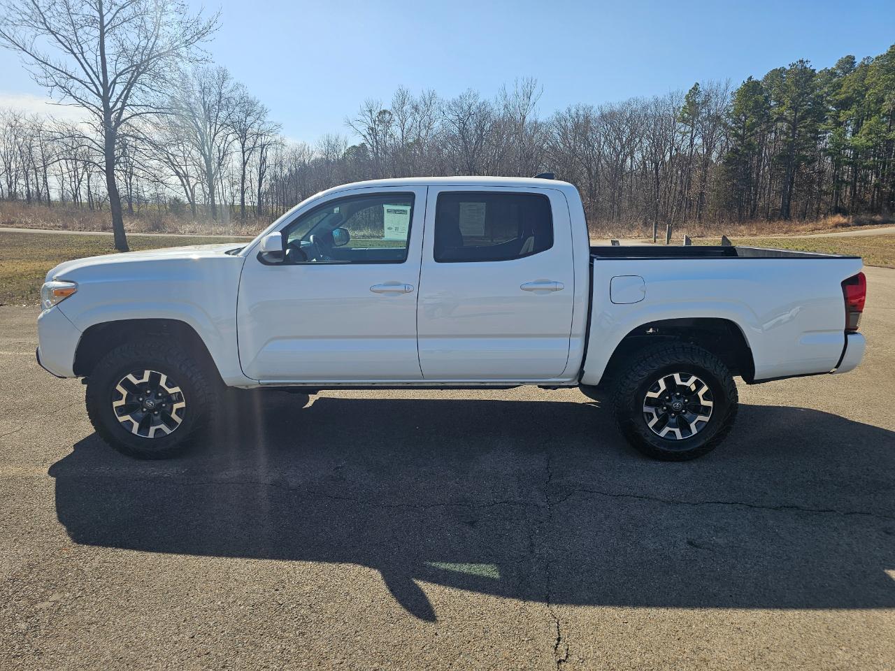 Toyota Tacoma 4WD TRD Off Road Double Cab 5' Bed V6 MT (Natl) 2020