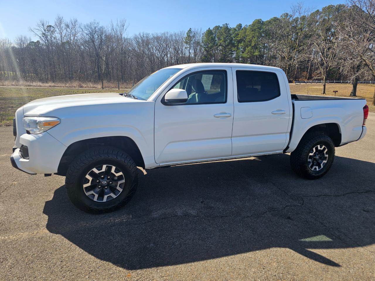 Toyota Tacoma 4WD TRD Off Road Double Cab 5' Bed V6 MT (Natl) 2020