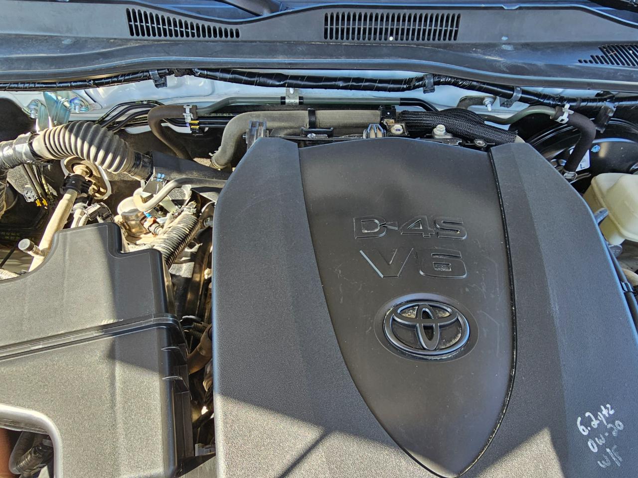 Toyota Tacoma 4WD TRD Off Road Double Cab 5' Bed V6 MT (Natl) 2020