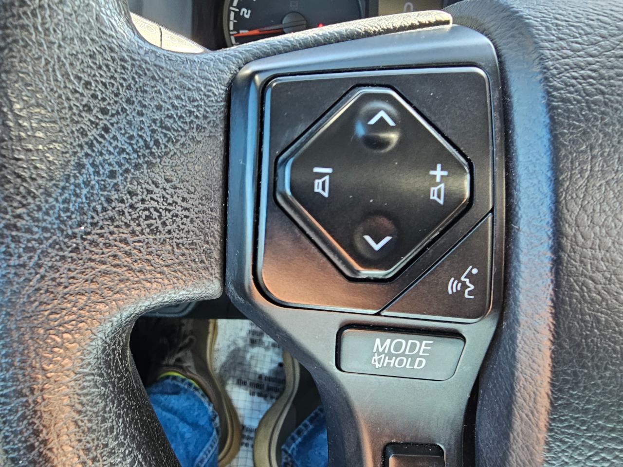 Toyota Tacoma 4WD TRD Off Road Double Cab 5' Bed V6 MT (Natl) 2020