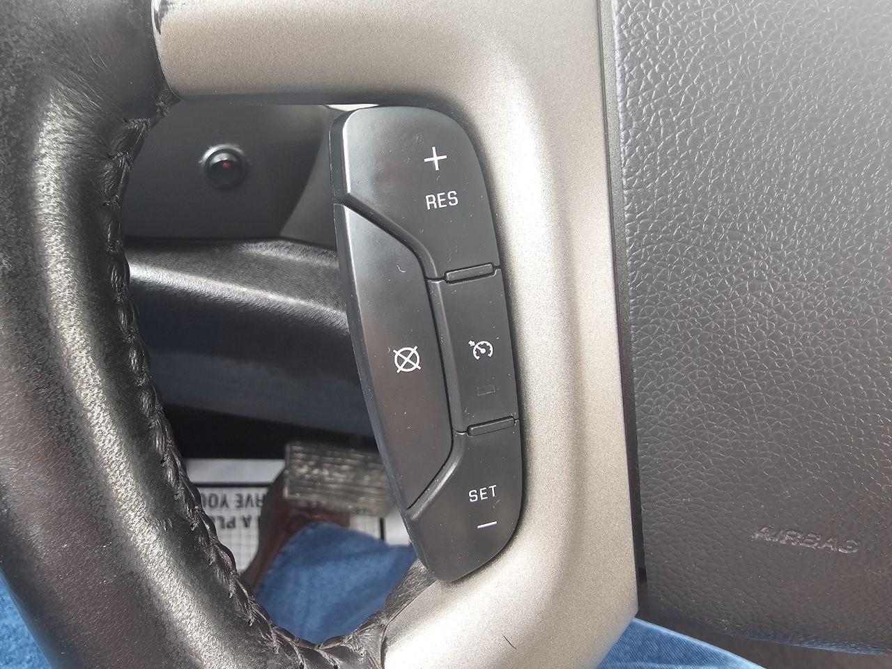 Chevrolet Silverado 1500 4WD Crew Cab 143.5" LT 2012