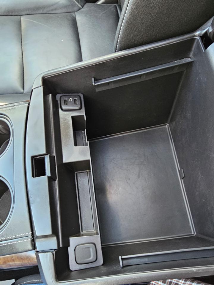 Chevrolet Tahoe 4WD 4dr LT 2018