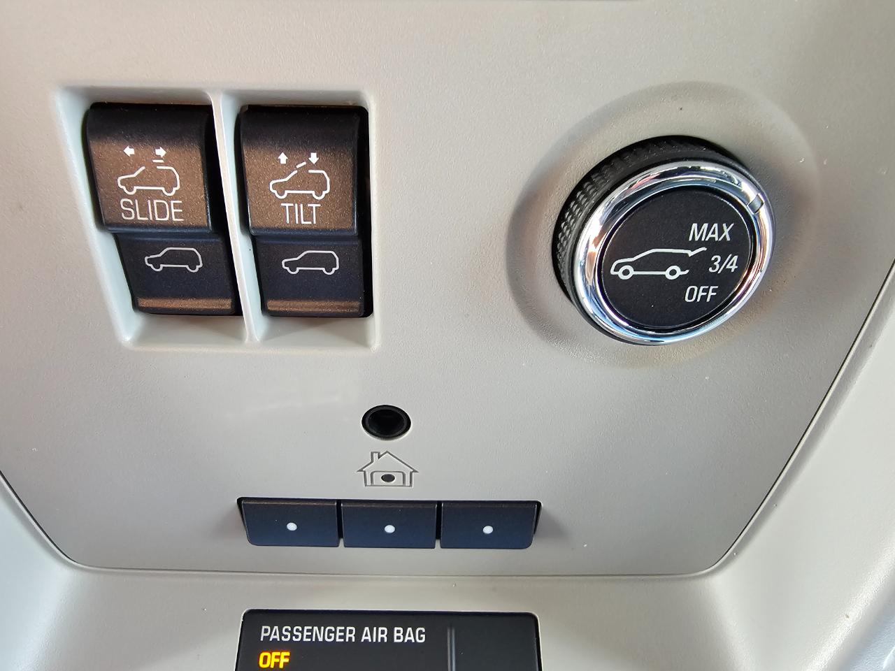 Chevrolet Tahoe 4WD 4dr LT 2018