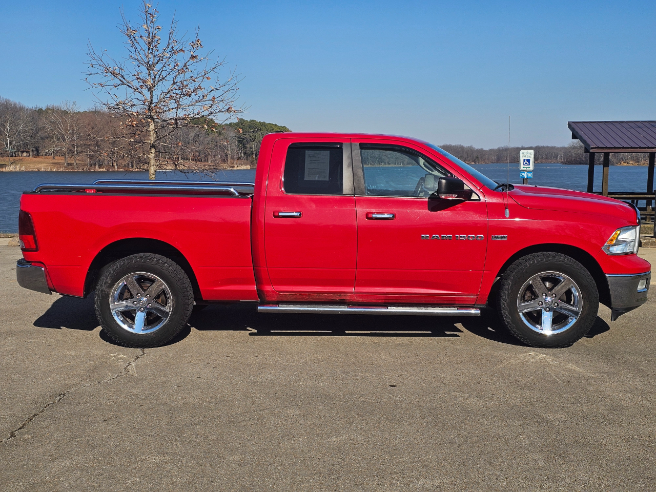 RAM 1500 2WD Quad Cab 140.5" Big Horn 2011