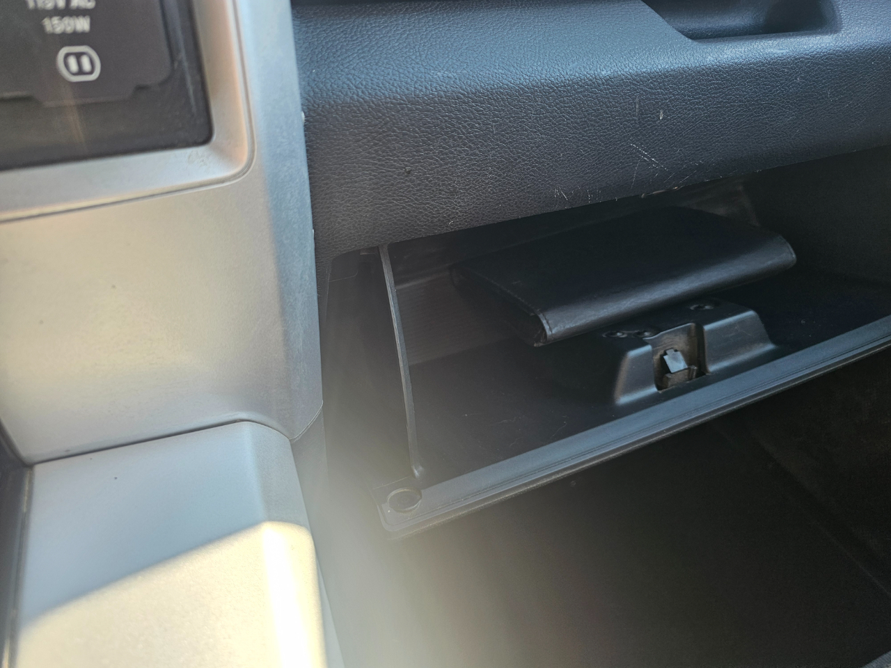 RAM 1500 2WD Quad Cab 140.5" Big Horn 2011