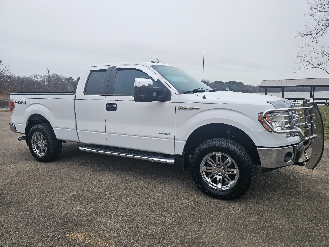 Ford F-150 4WD SuperCab 145" XLT 2014