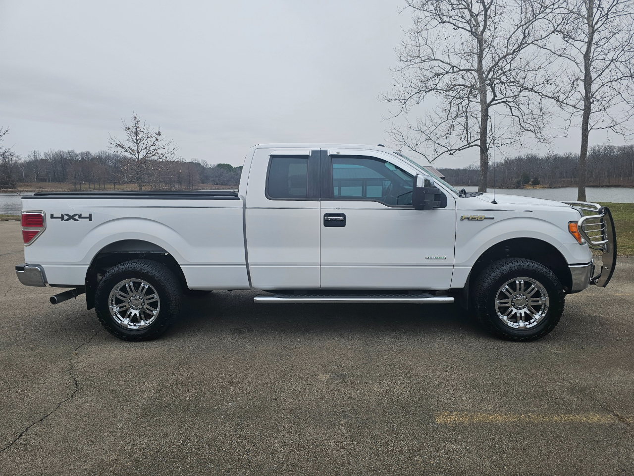 Ford F-150 4WD SuperCab 145" XLT 2014