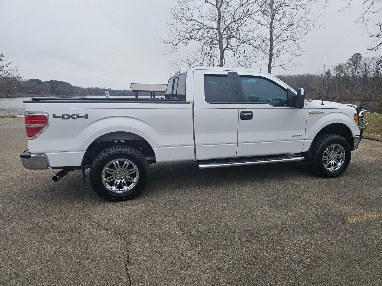 Ford F-150 4WD SuperCab 145" XLT 2014
