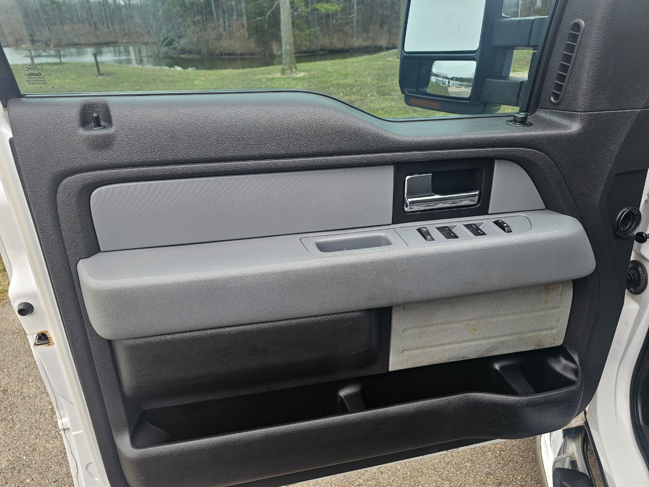 Ford F-150 4WD SuperCab 145" XLT 2014