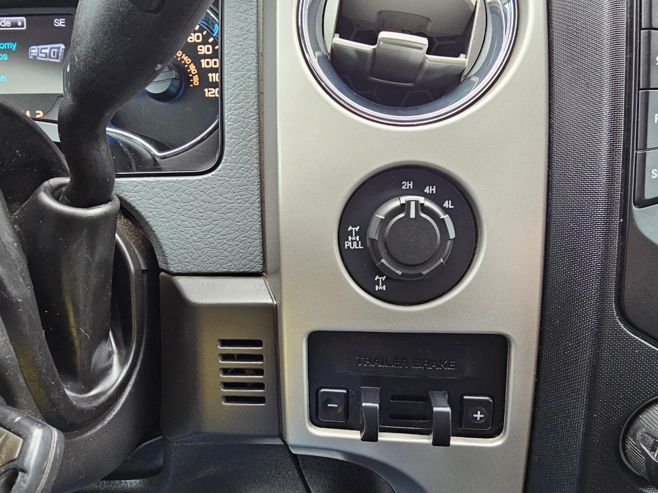 Ford F-150 4WD SuperCab 145" XLT 2014