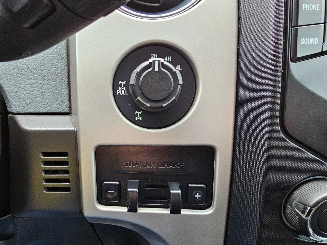 Ford F-150 4WD SuperCab 145" XLT 2014