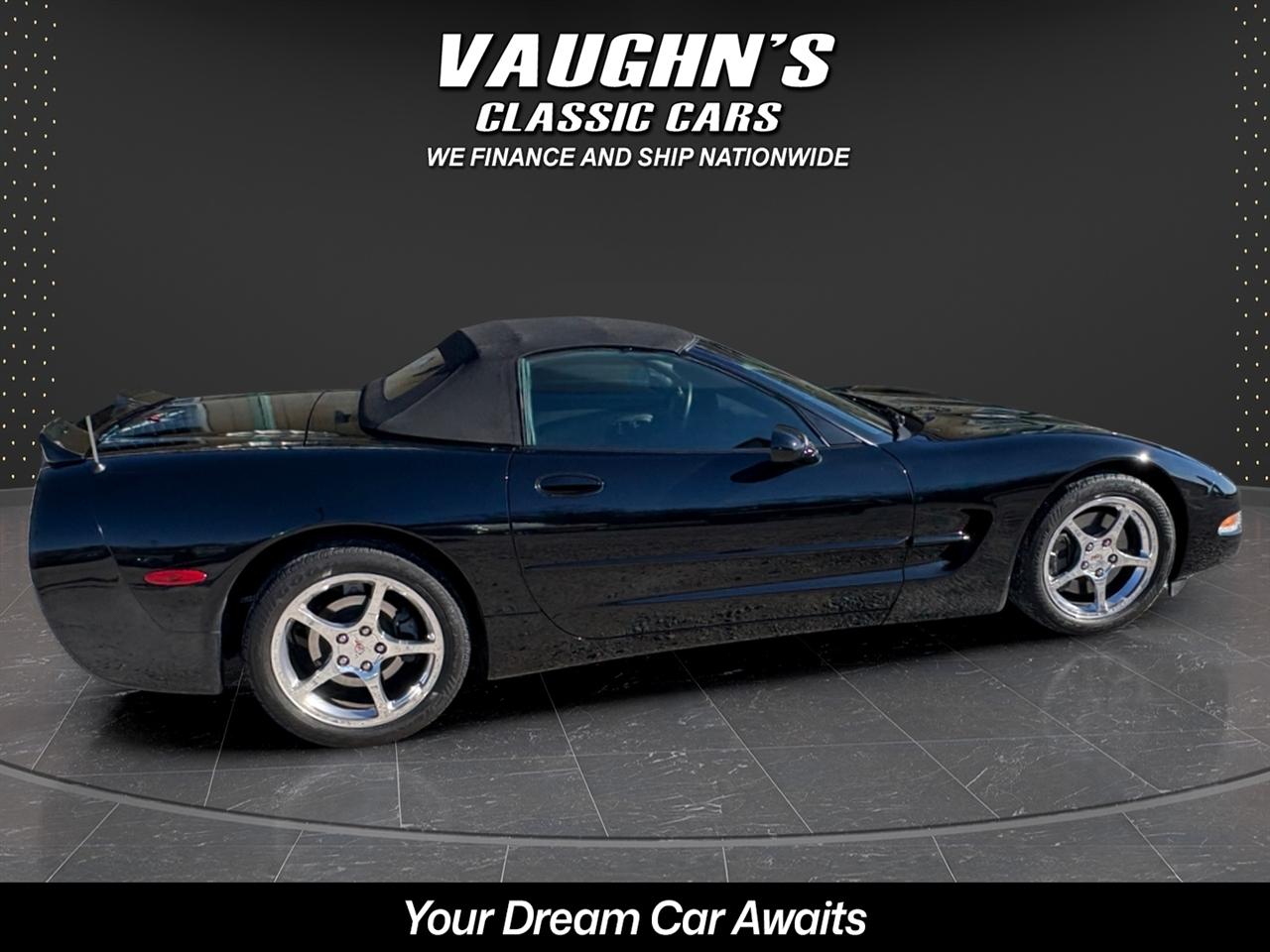 Chevrolet Corvette 2D Convertible 2004