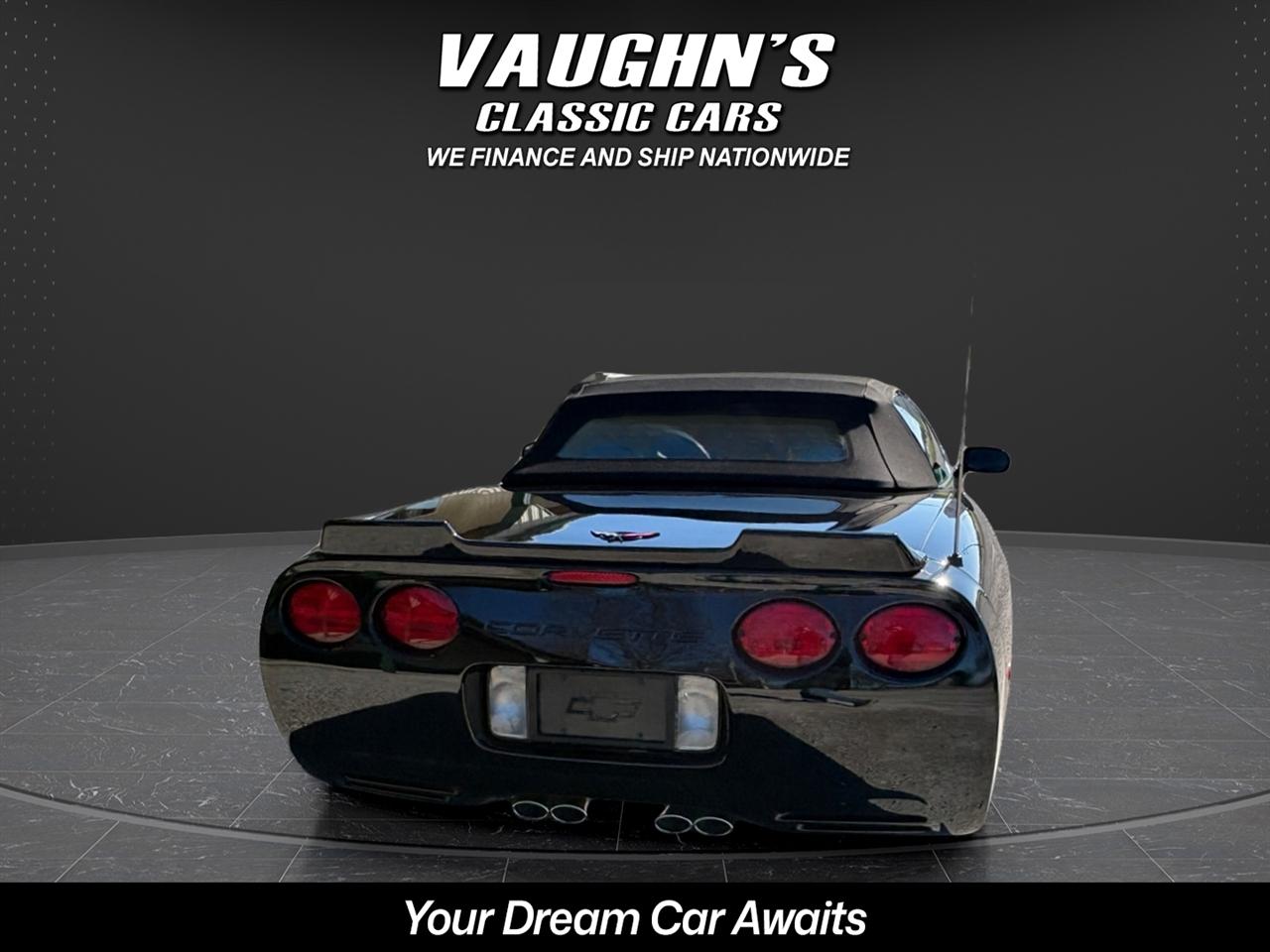 Chevrolet Corvette 2D Convertible 2004