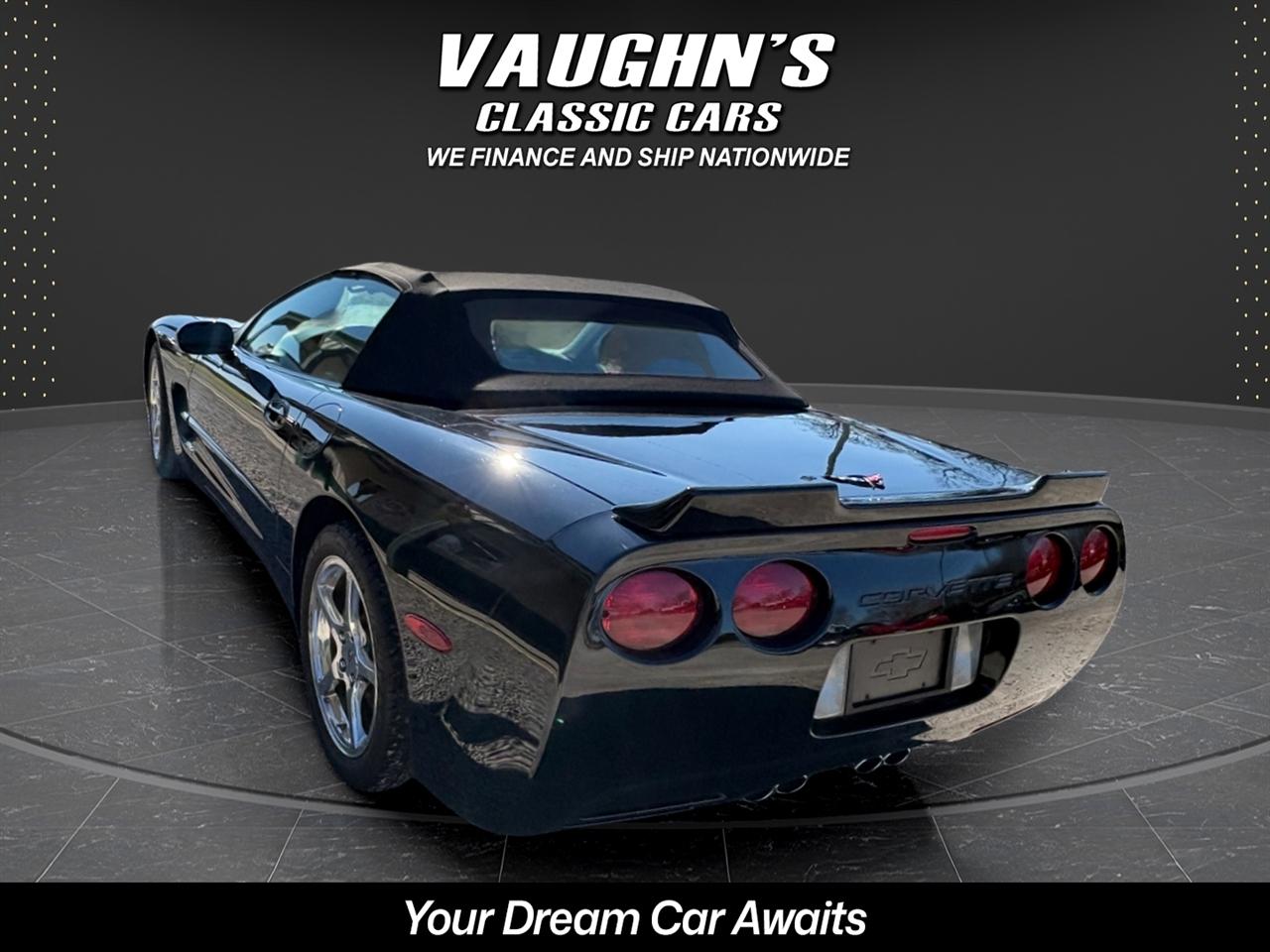 Chevrolet Corvette 2D Convertible 2004