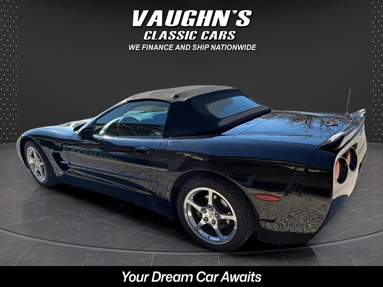 Chevrolet Corvette 2D Convertible 2004