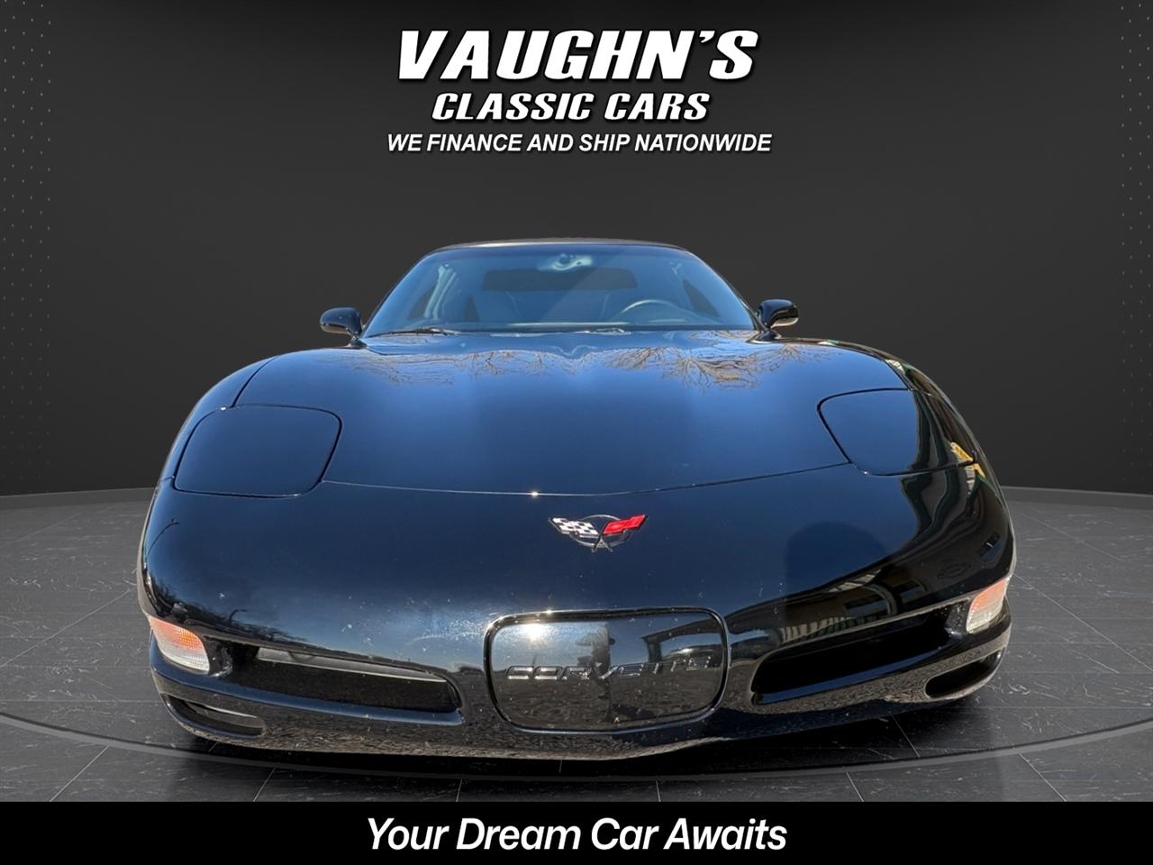 Chevrolet Corvette 2D Convertible 2004