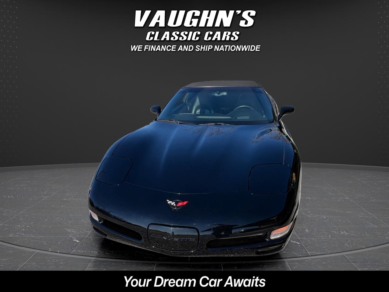 Chevrolet Corvette 2D Convertible 2004