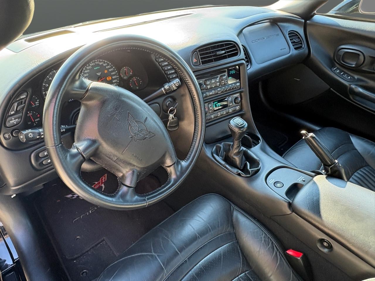 Chevrolet Corvette 2D Convertible 2004