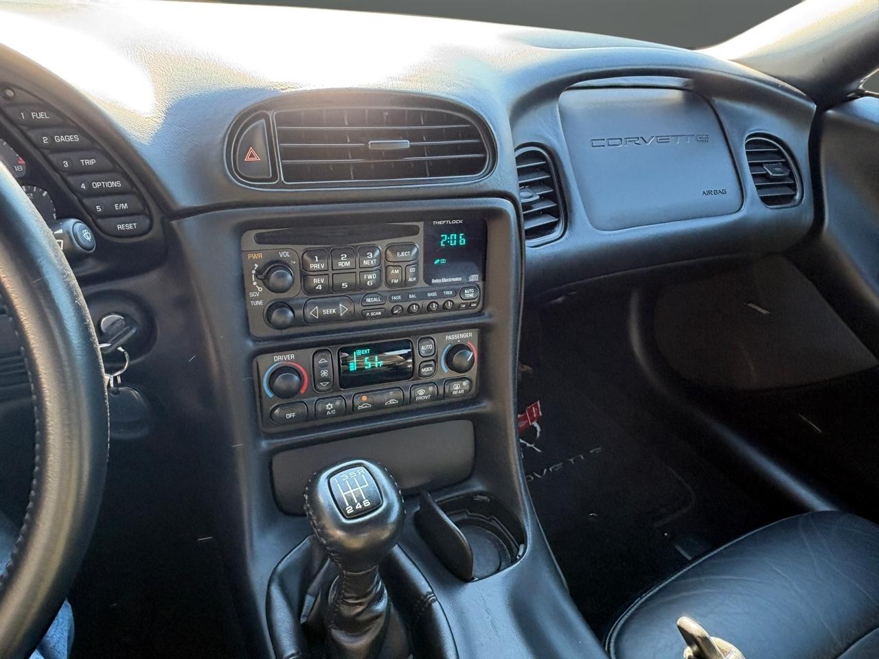 Chevrolet Corvette 2D Convertible 2004