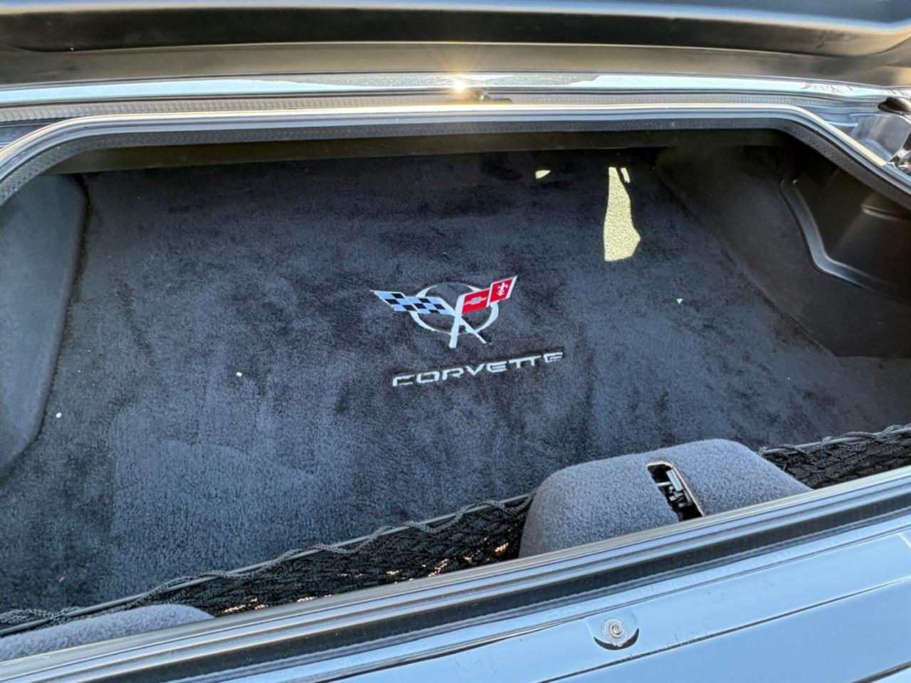 Chevrolet Corvette 2D Convertible 2004