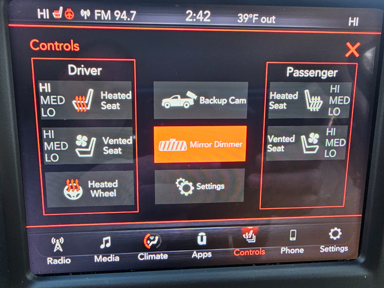 RAM 1500 Laramie 4x4 Crew Cab 5'7" Box 2021