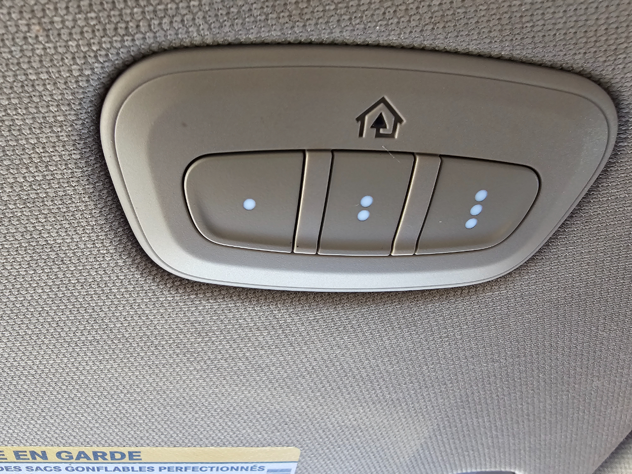 RAM 1500 Laramie 4x4 Crew Cab 5'7" Box 2021