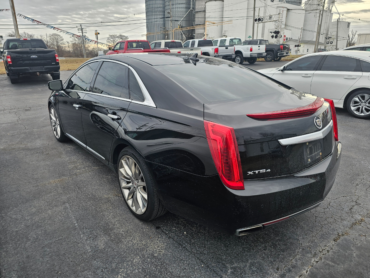 Cadillac XTS 4dr Sdn Platinum AWD 2013