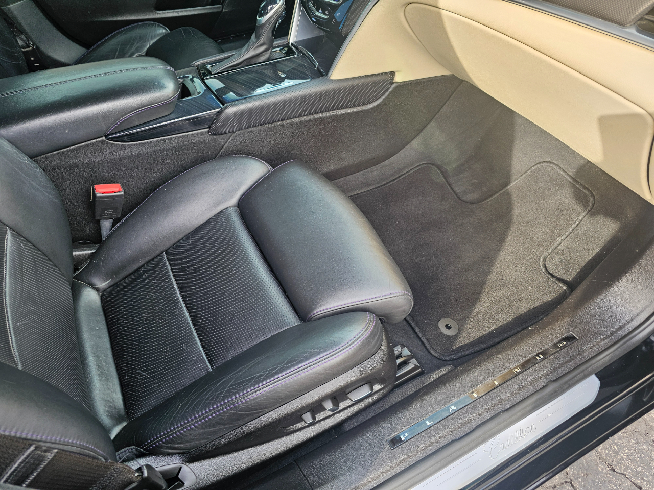 Cadillac XTS 4dr Sdn Platinum AWD 2013