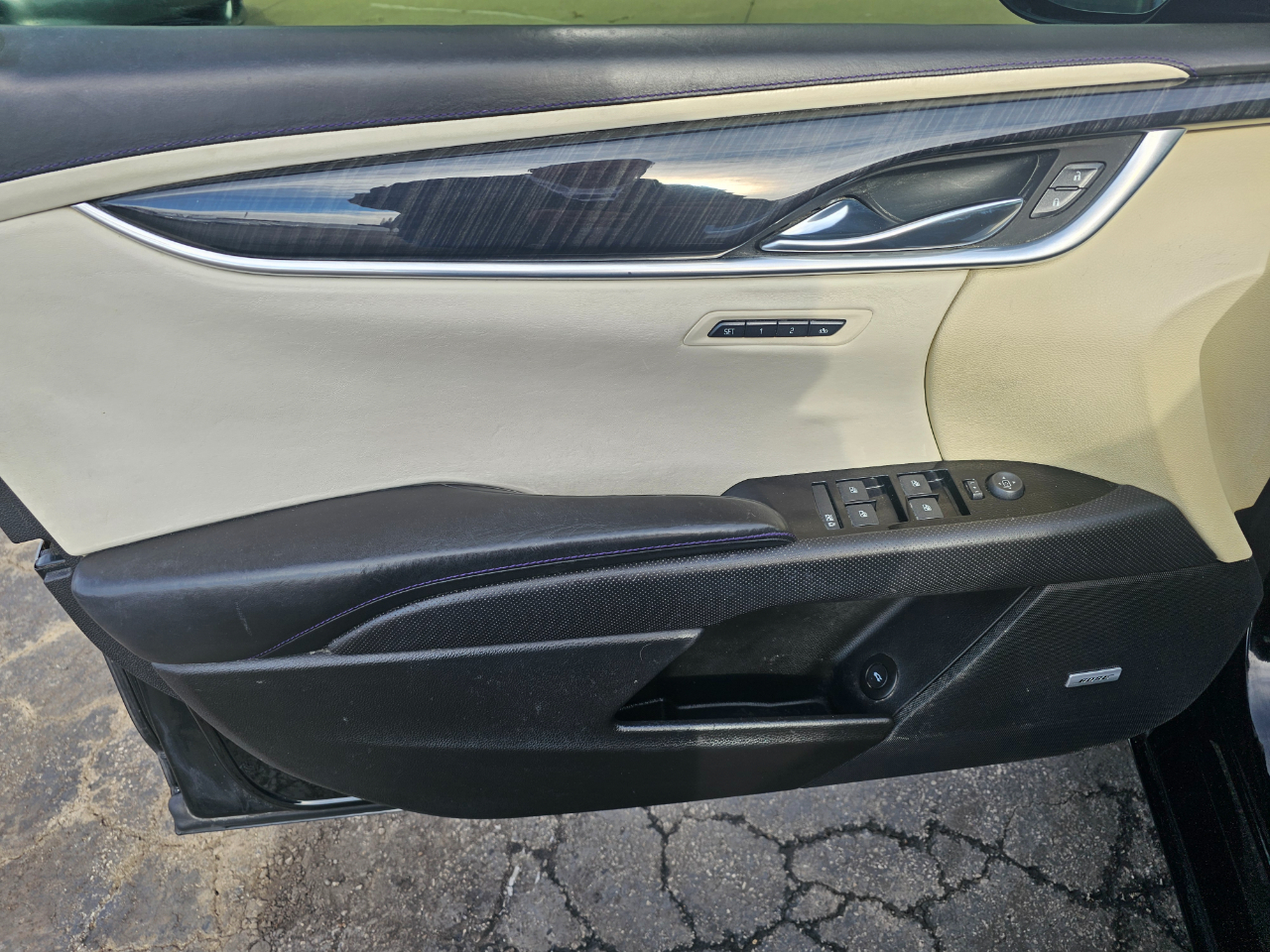 Cadillac XTS 4dr Sdn Platinum AWD 2013