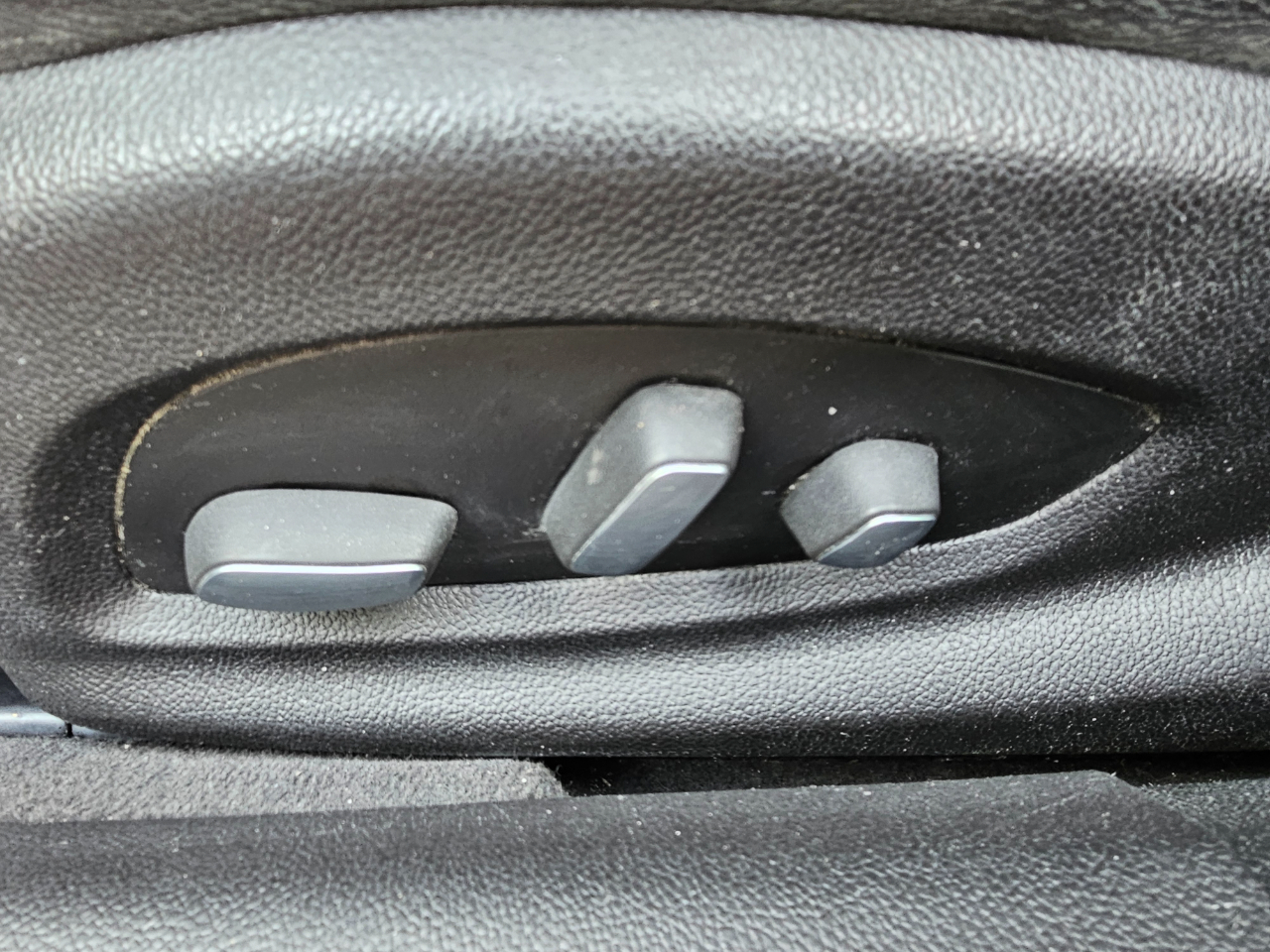 Cadillac XTS 4dr Sdn Platinum AWD 2013