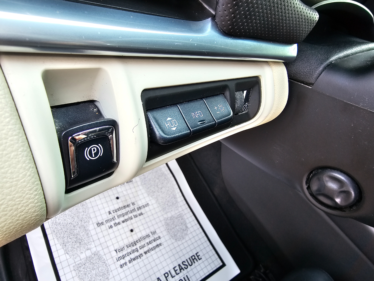 Cadillac XTS 4dr Sdn Platinum AWD 2013