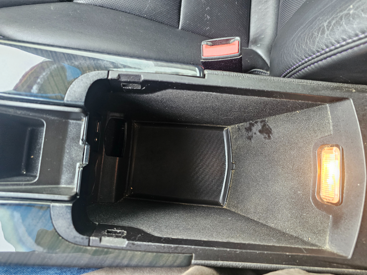 Cadillac XTS 4dr Sdn Platinum AWD 2013