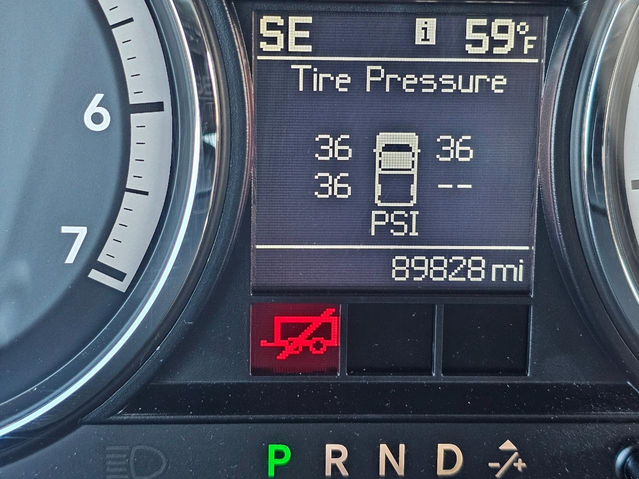 RAM 1500 4WD Quad Cab 140.5" Big Horn 2012