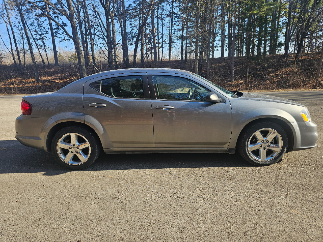 Dodge Avenger 4dr Sdn SE 2013