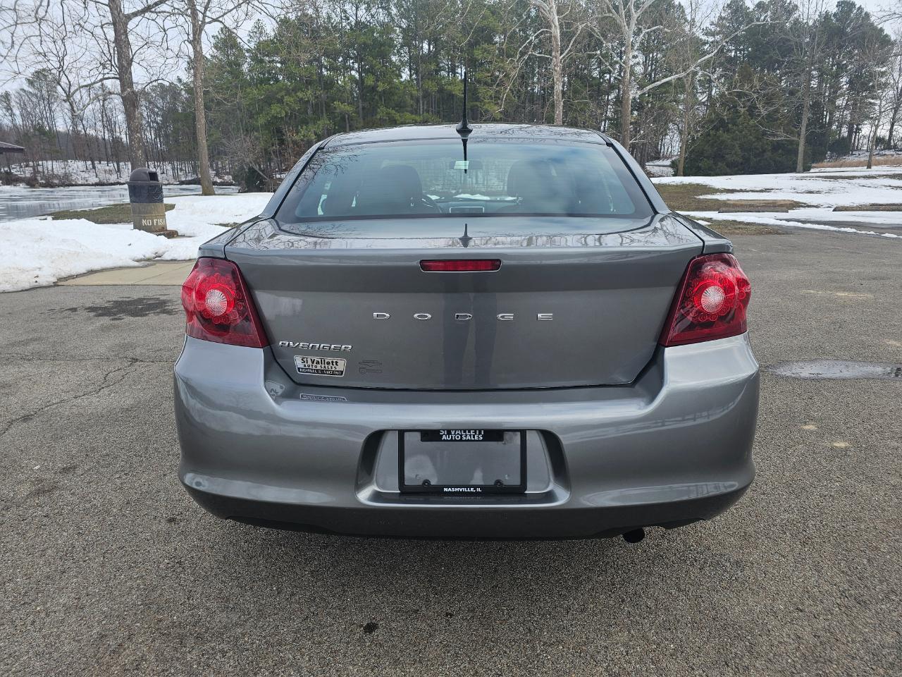 Dodge Avenger 4dr Sdn SE 2013