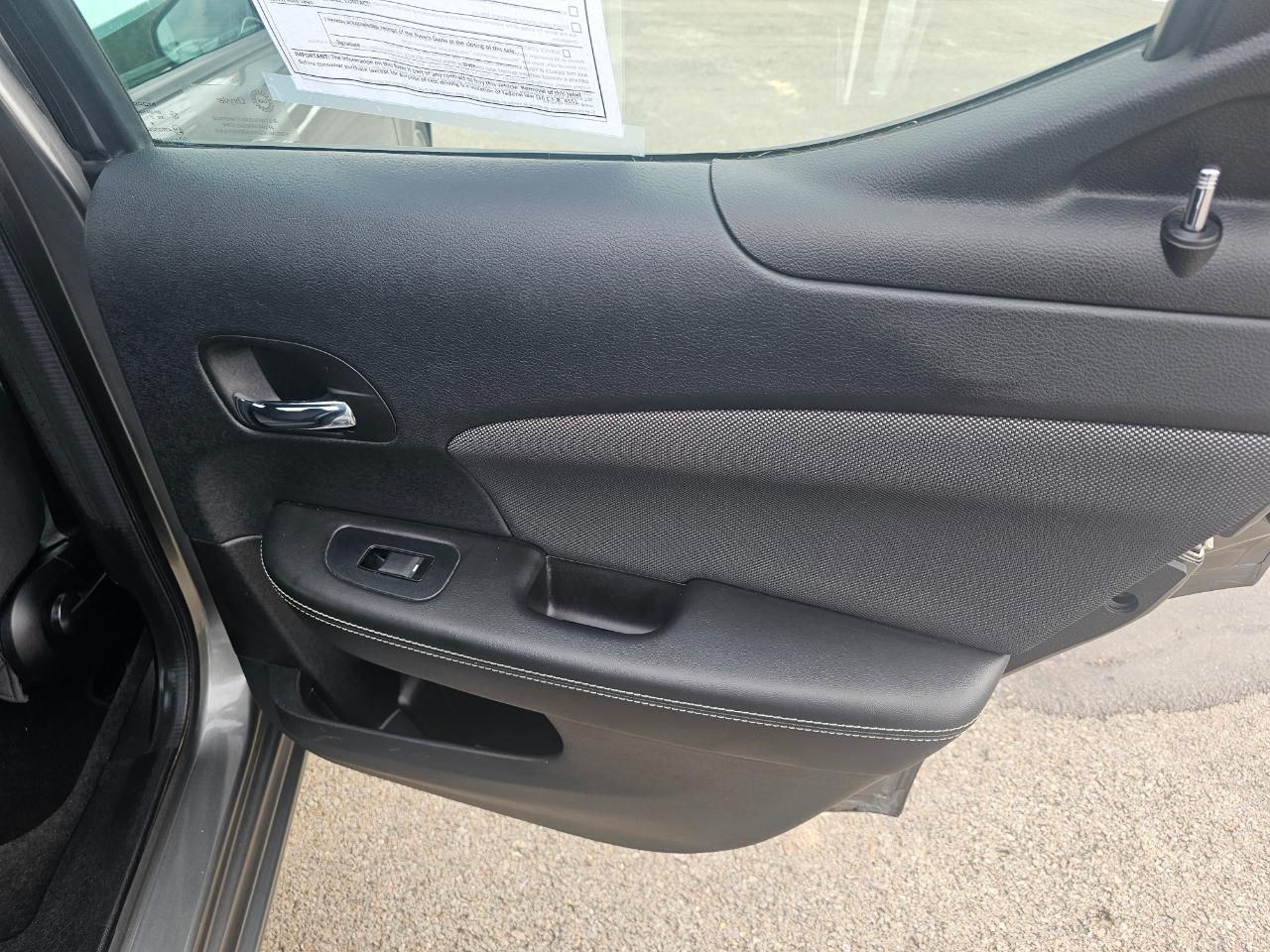 Dodge Avenger 4dr Sdn SE 2013