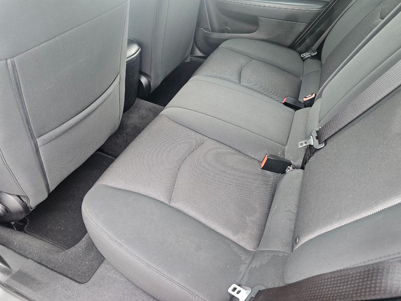 Dodge Avenger 4dr Sdn SE 2013