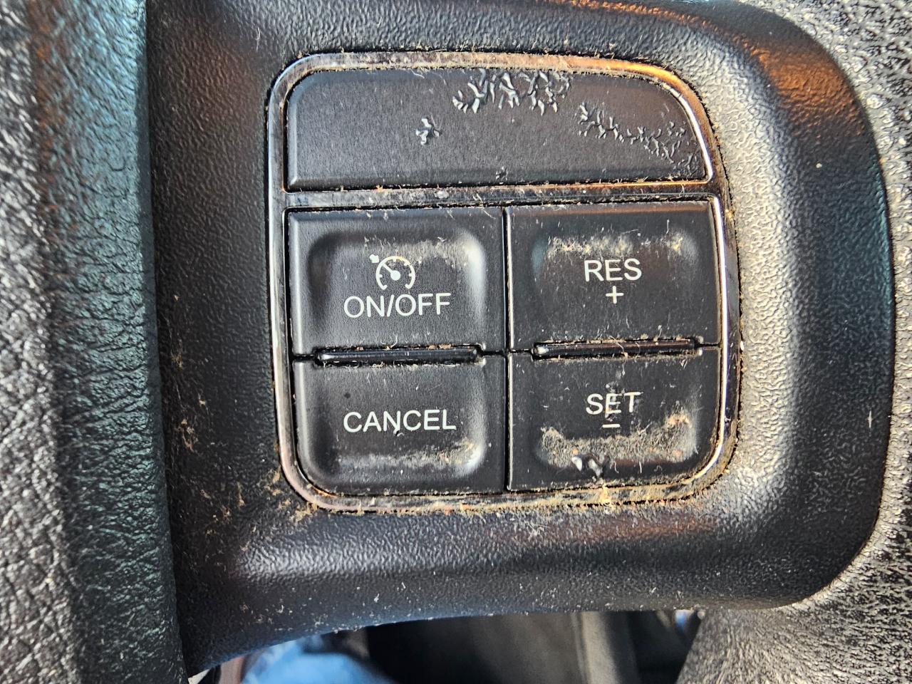 Dodge Avenger 4dr Sdn SE 2013