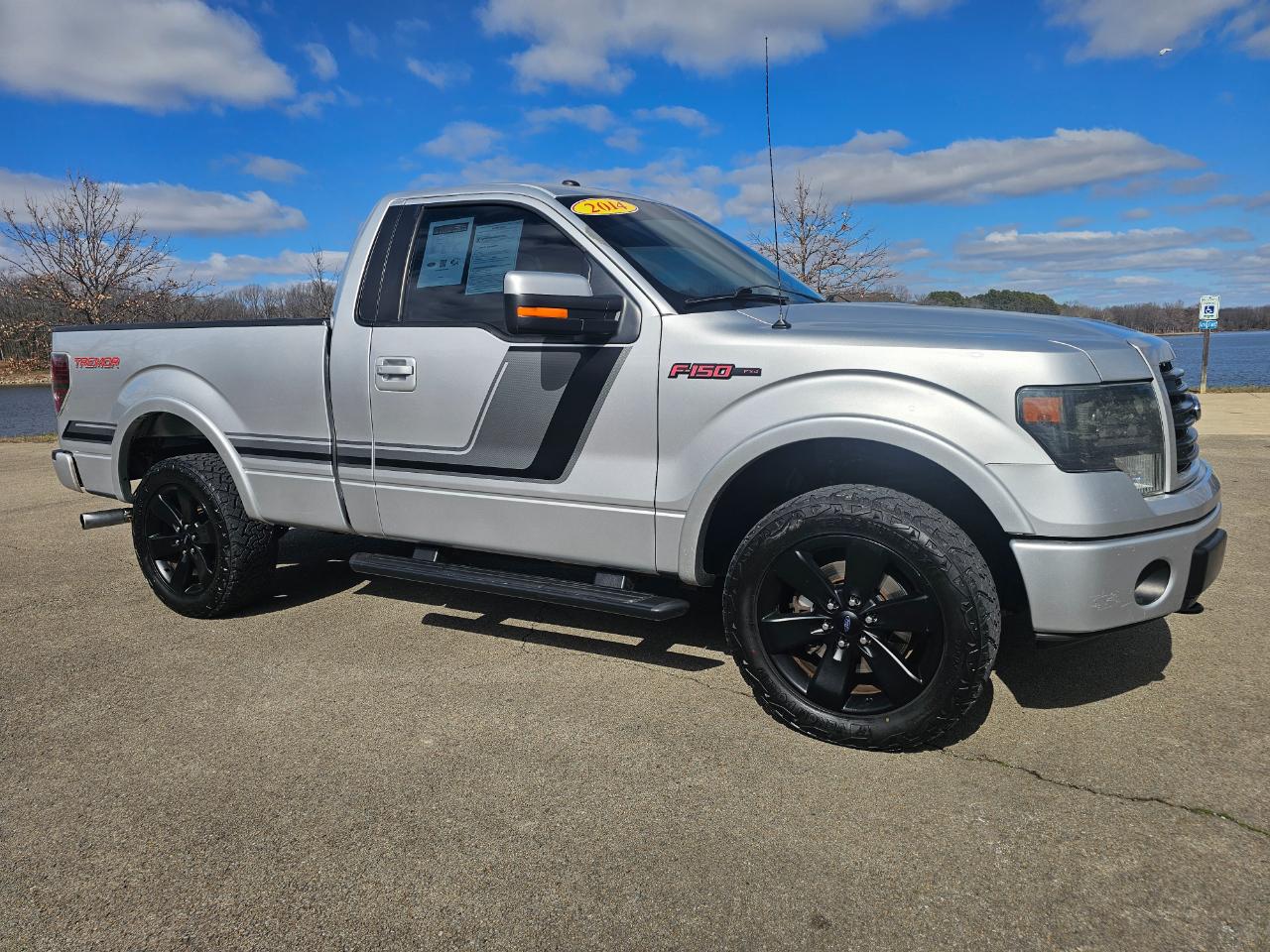 Ford F-150 4WD Reg Cab 126" FX4 Tremor 2014