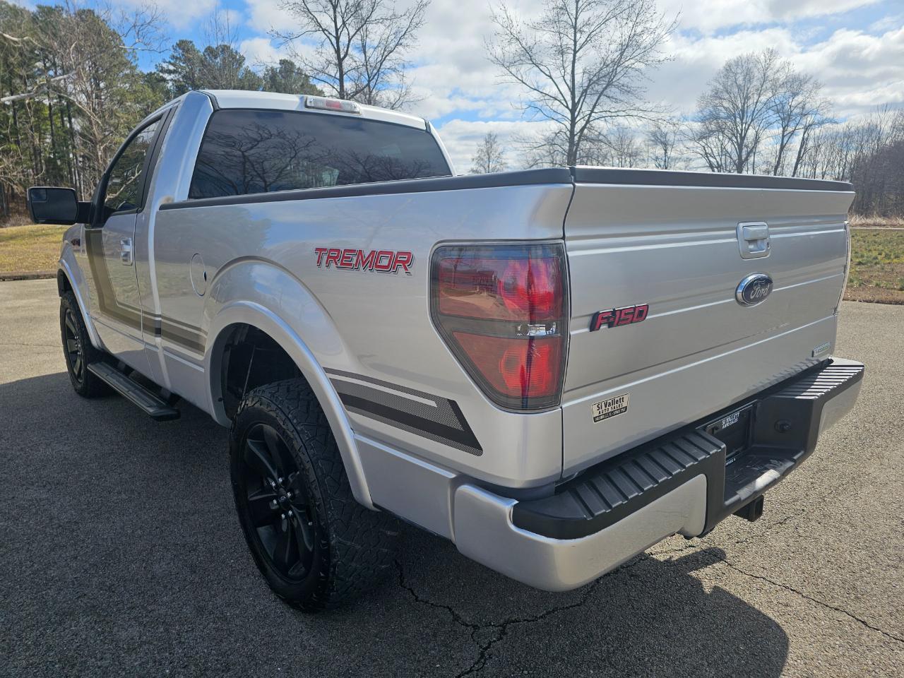 Ford F-150 4WD Reg Cab 126" FX4 Tremor 2014