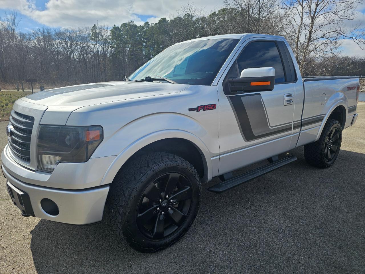 Ford F-150 4WD Reg Cab 126" FX4 Tremor 2014