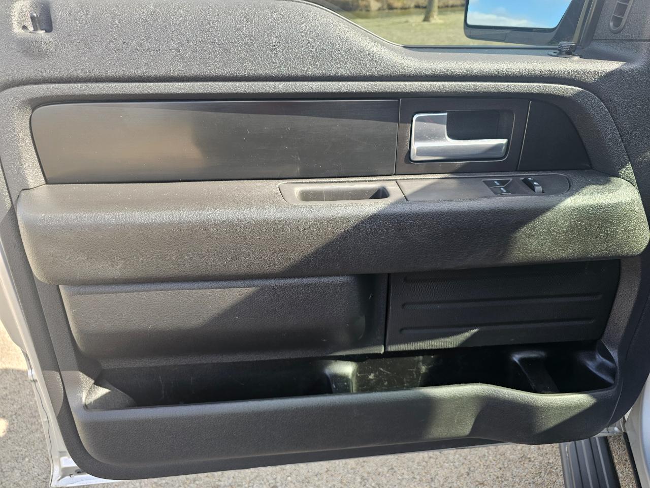 Ford F-150 4WD Reg Cab 126" FX4 Tremor 2014