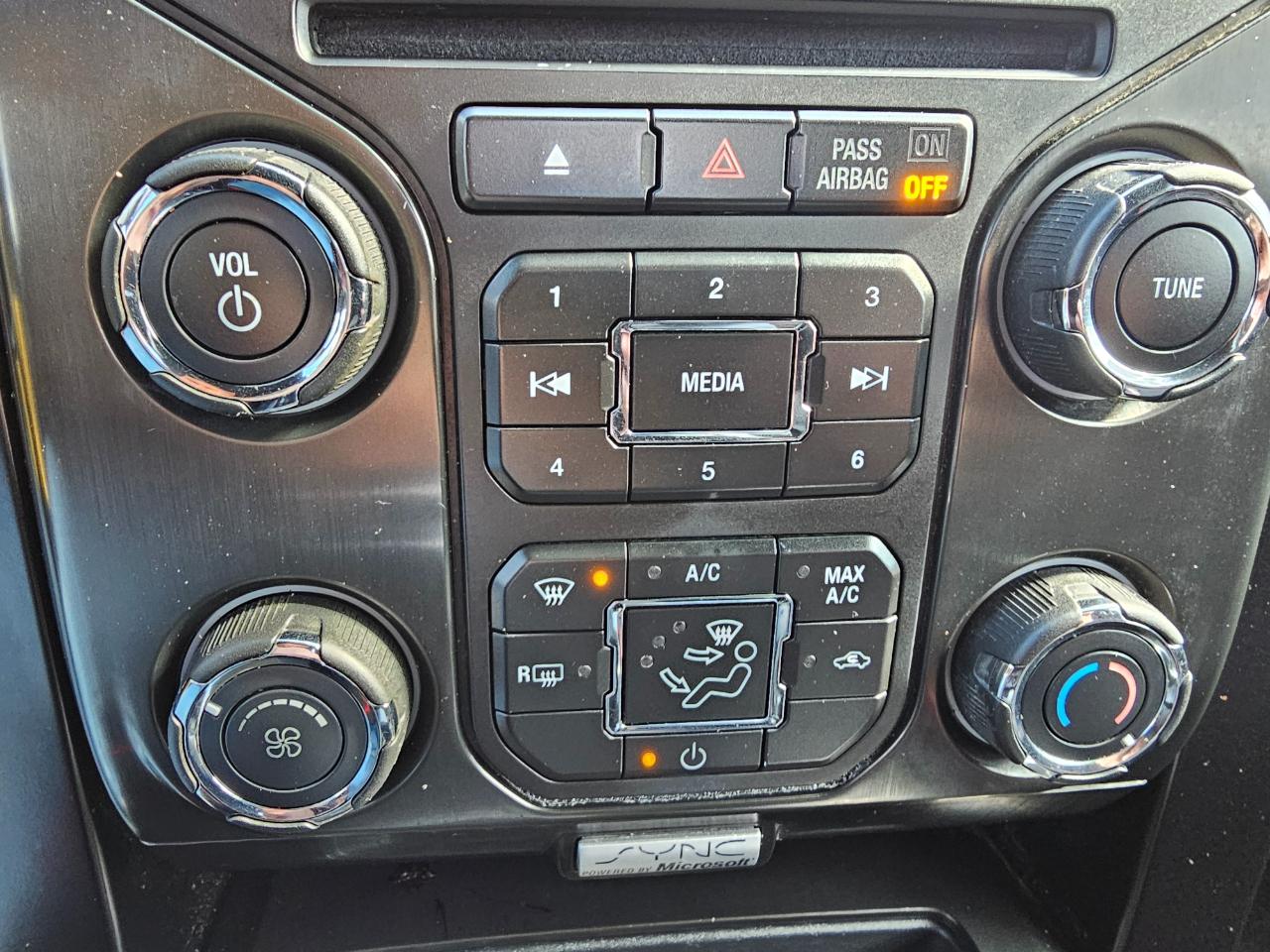 Ford F-150 4WD Reg Cab 126" FX4 Tremor 2014