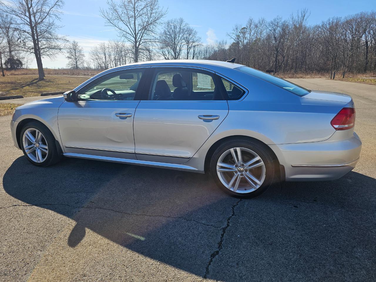 Volkswagen Passat 4dr Sdn 2.0L Manual TDI SE 2015