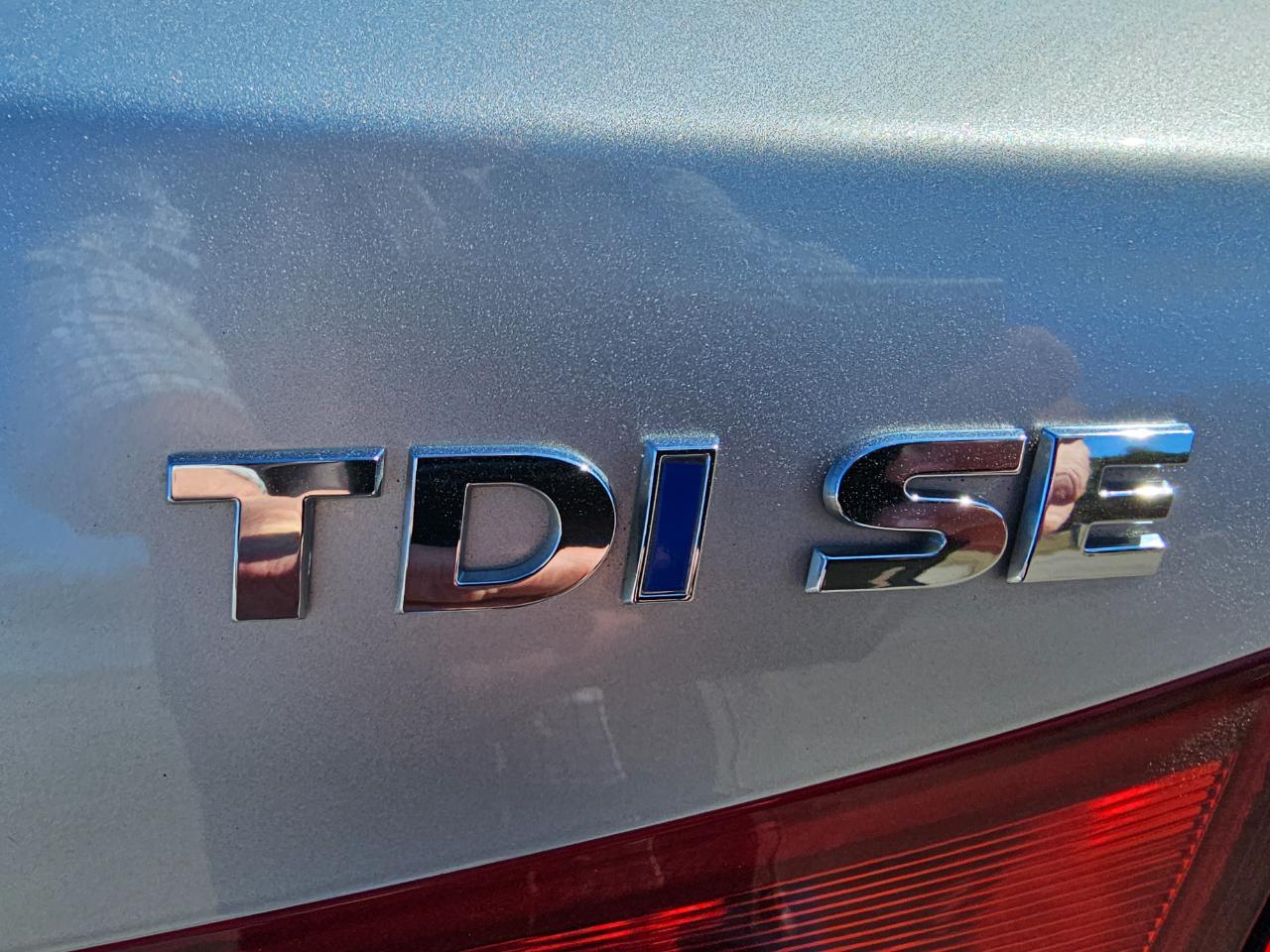 Volkswagen Passat 4dr Sdn 2.0L Manual TDI SE 2015